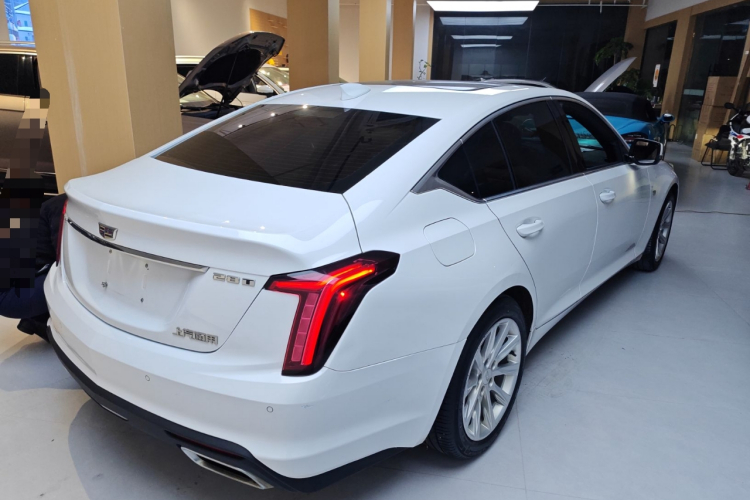 凯迪拉克CT5 2020款 28T 时尚型车身外观7