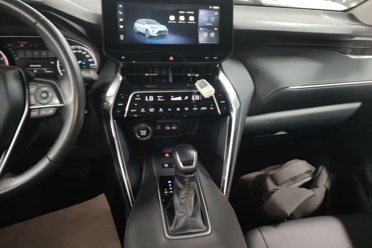 丰田 威飒 2023款 2.0L CVT两驱豪华版中控内饰16