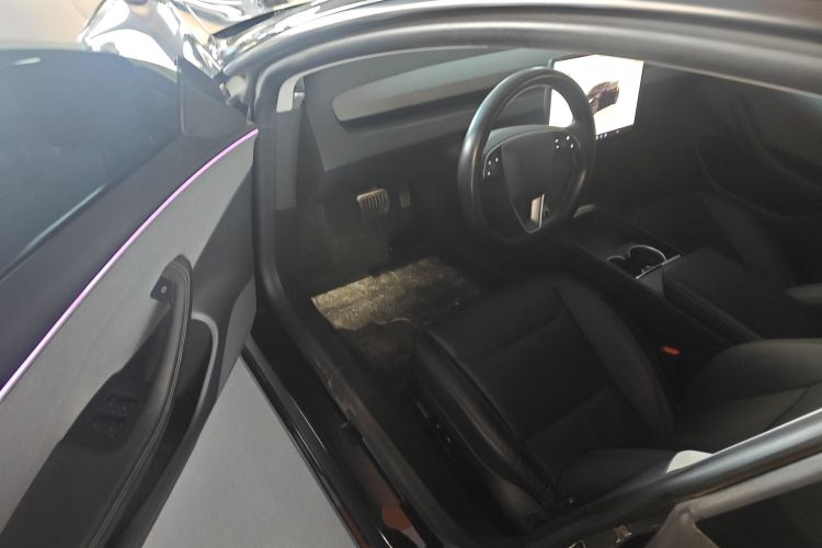 特斯拉 Model 3 2023款 后轮驱动版中控内饰20