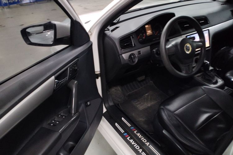 大众 朗逸 2013款 改款经典 1.6L 自动风尚版中控内饰7003