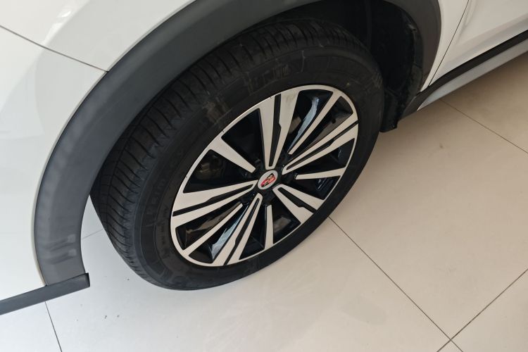 荣威RX5 2020款 20T 自动Ali智联网超越智臻版车身外观6001