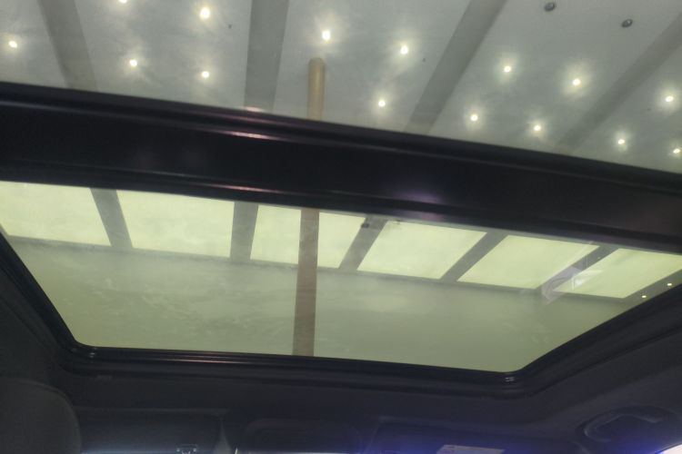 凯迪拉克XT4 2020款 改款 28T 两驱技术型中控内饰22