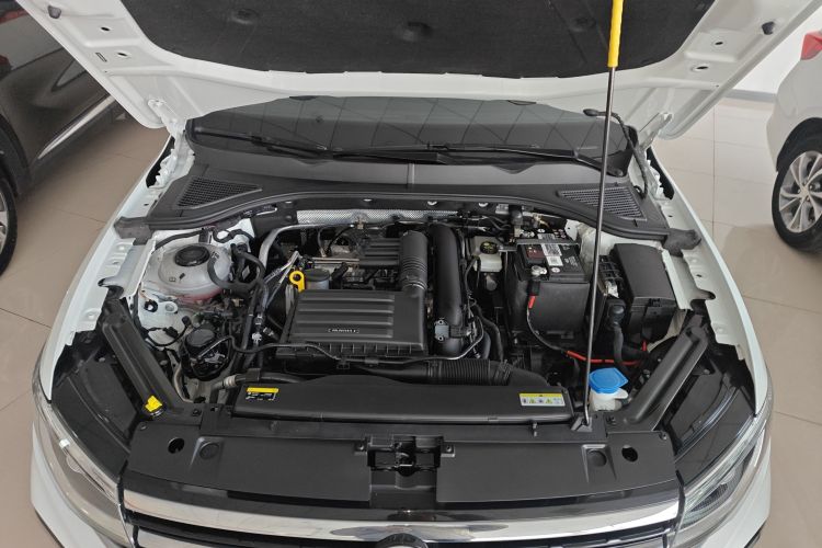 大众 宝来 2023款 200TSI DSG悦行PRO版机舱底盘24