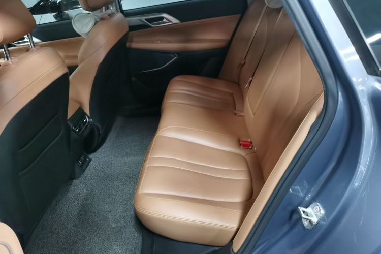 小鹏P5 2021款 550P中控内饰21