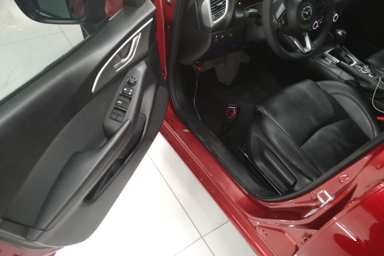 马自达3 昂克赛拉 2017款 三厢 1.5L 自动舒适型 国V中控内饰20