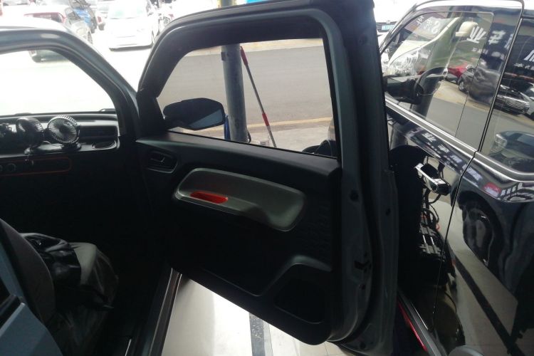 五菱汽车 宏光MINIEV 2022款 轻松款 三元锂中控内饰42