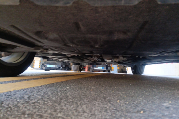 宝马X2 2021款 改款 sDrive25i M运动套装局部细节9009