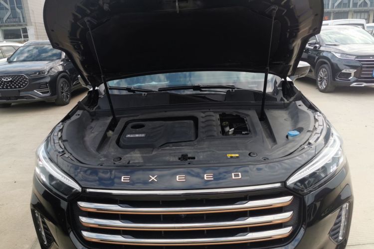 星途揽月 2021款 400T 四驱星尊Pro版 7座机舱底盘24