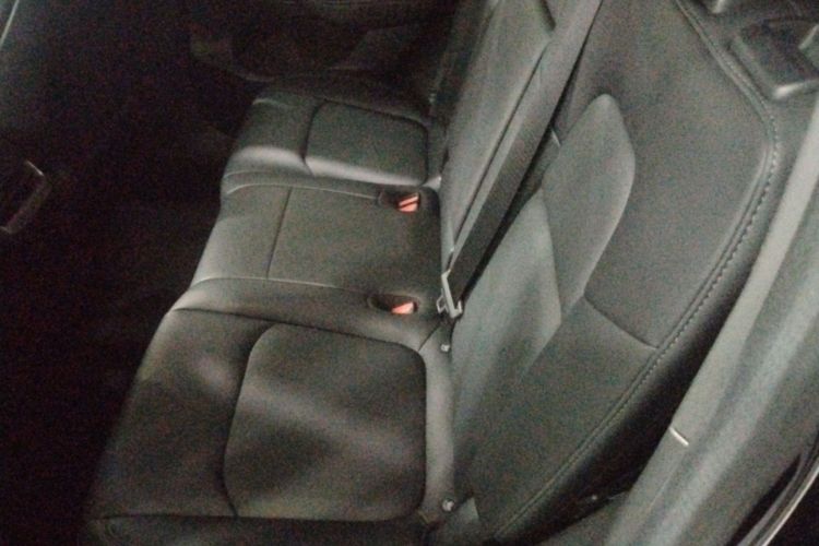 特斯拉 Model Y 2022款 改款 后轮驱动版中控内饰21