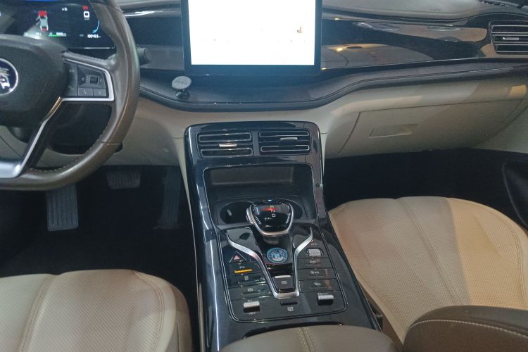 比亚迪 秦PLUS 2024款 荣耀版 DM-i 55KM领先型中控内饰18