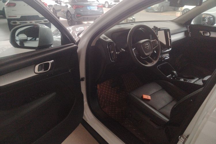 沃尔沃XC40 2022款 T4 四驱智行时尚版中控内饰20