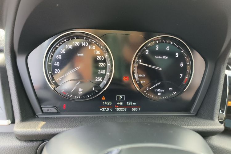 宝马2系旅行车 2019款 218i 时尚型中控内饰14