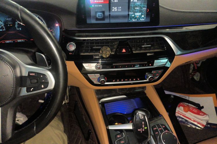 宝马5系 2018款 改款 530Li xDrive M运动套装局部细节16