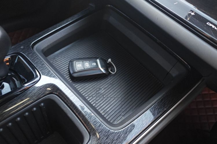 东风风神 奕炫MAX 2023款 1.5T 超能型爸版中控内饰7001