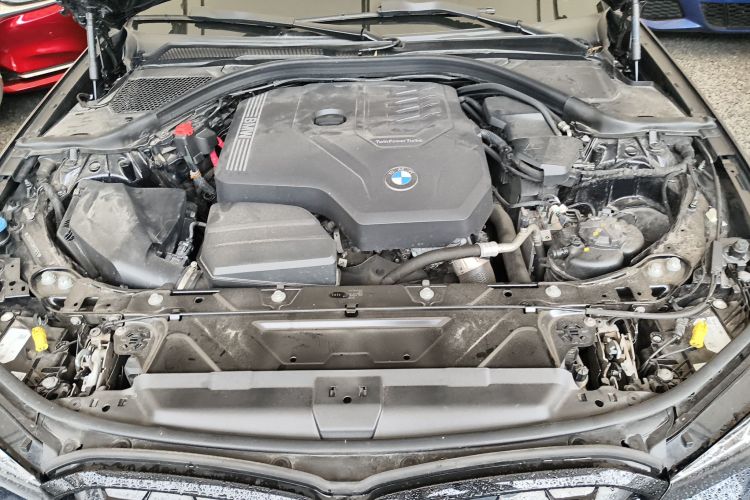 宝马3系 2024款 325i M运动曜夜套装局部细节24