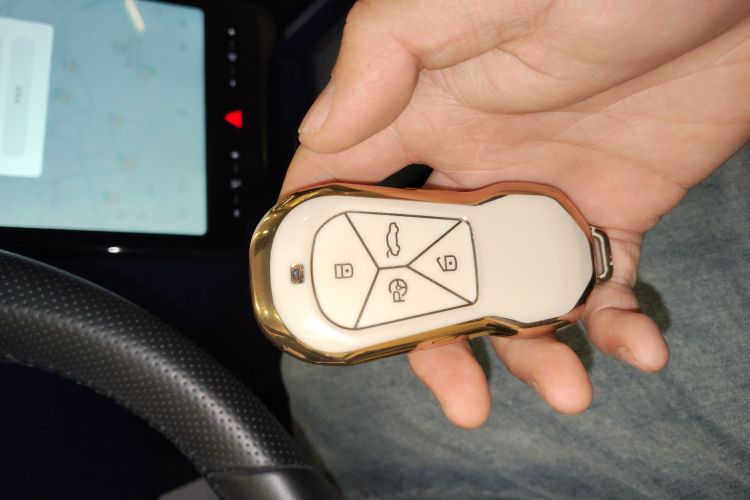 小鹏G3 2021款 G3i 460N中控内饰7001