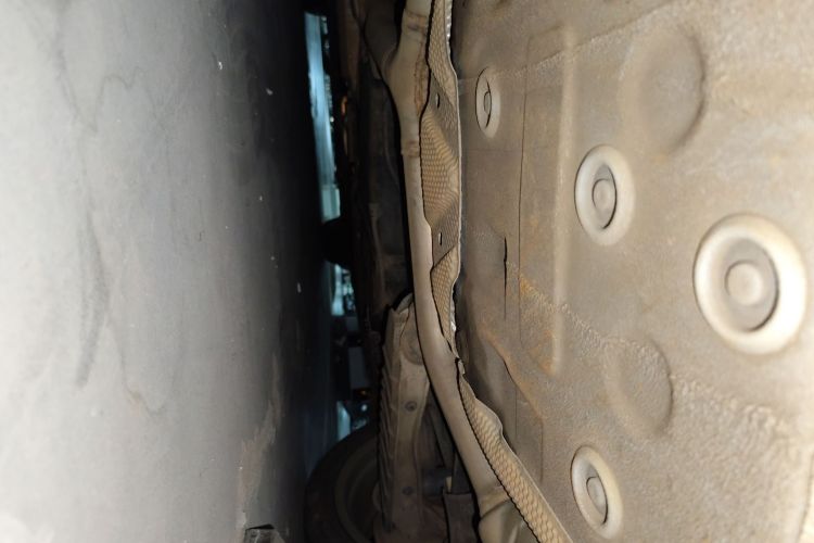 奥迪A4L 2019款 40 TFSI 时尚型 国VI局部细节9009