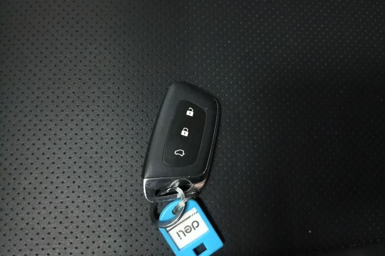 宝骏KiWi EV 2021款 艺术家 三元锂中控内饰11