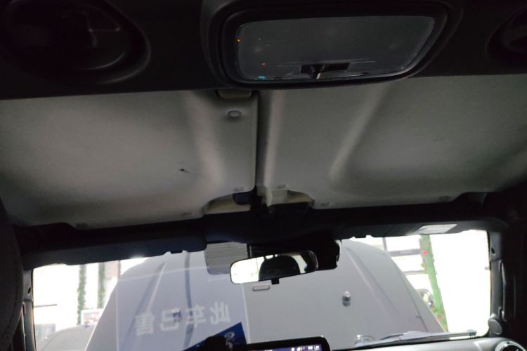 北京BJ40 2020款 2.0T 自动四驱城市猎人版侠客型局部细节22