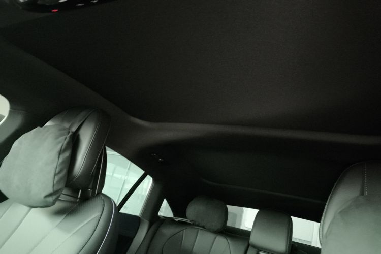 奔驰EQE 2025款 500 4MATIC 先锋版局部细节22