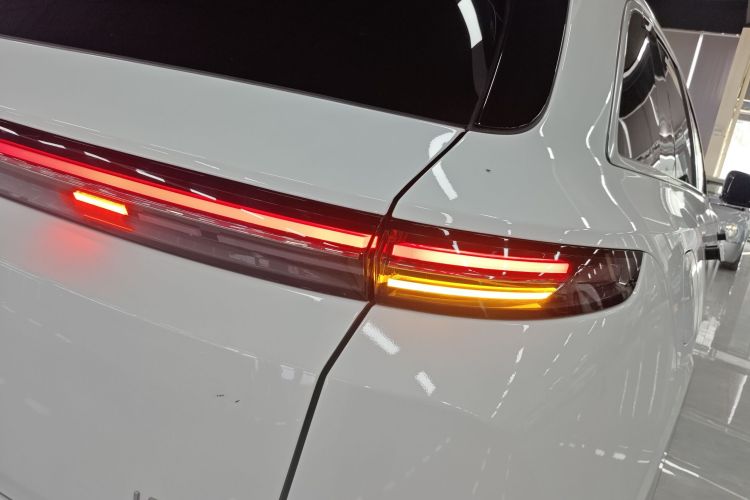 理想汽车 理想L7 2023款 Pro车身外观9