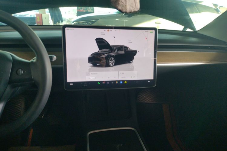 特斯拉 Model Y 2022款 长续航全轮驱动版中控内饰16