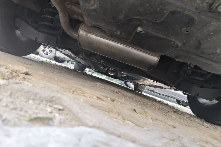 标致308 2018款 1.6L 手动时尚版局部细节9003