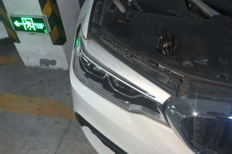 宝马5系 2018款 改款 530Li 领先型 M运动套装车身外观8