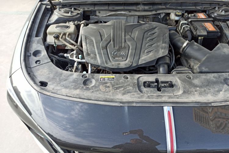 红旗H5 2023款 1.5T DCT智联旗韵版机舱底盘25