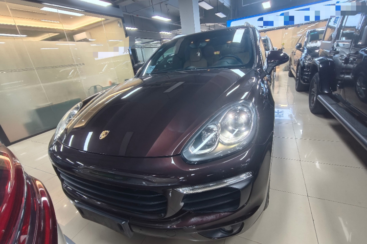 保时捷 2016款 Cayenne 3.0T车身外观2