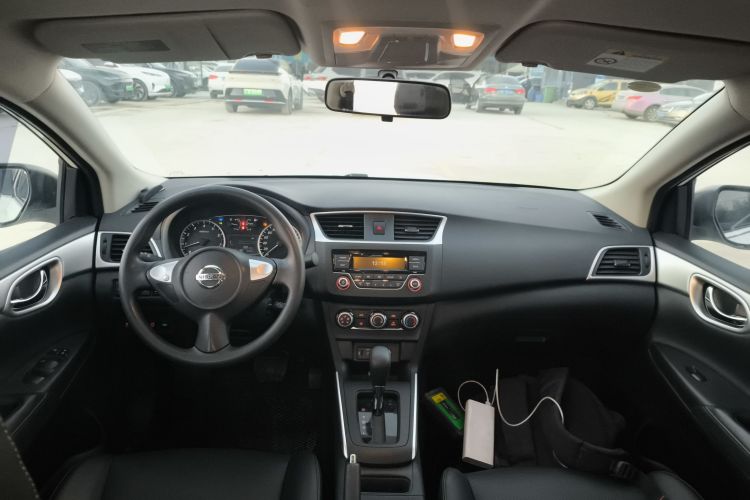 日产 轩逸 2021款 经典 1.6XE CVT专享版中控内饰12