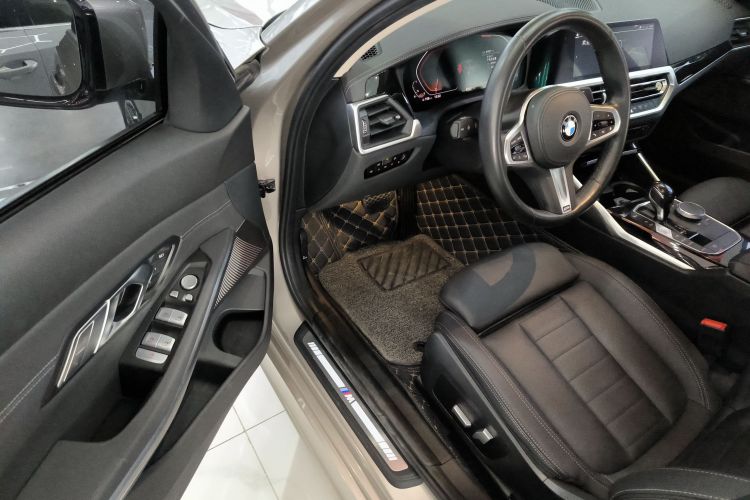 宝马3系 2021款 320Li M运动套装中控内饰20