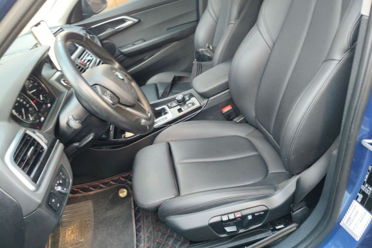 宝马1系 2018款 118i 运动型局部细节19