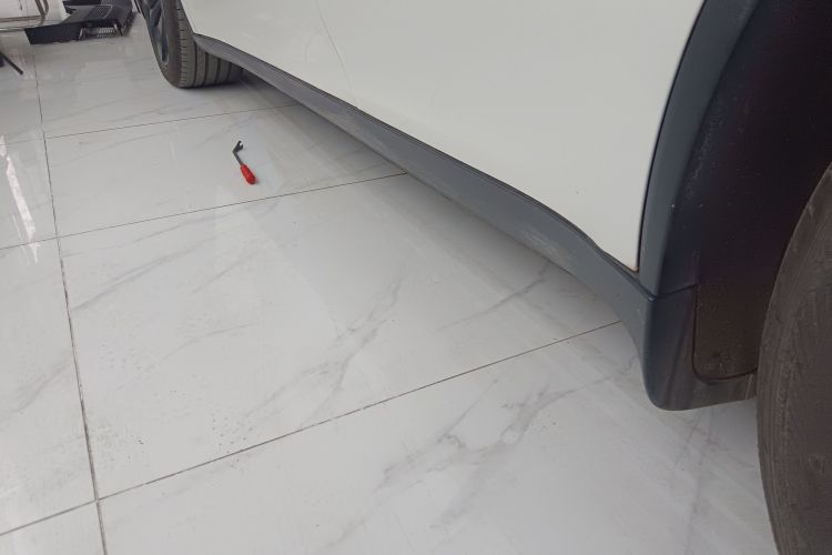 特斯拉 Model Y 2025款 后轮驱动版局部细节9002