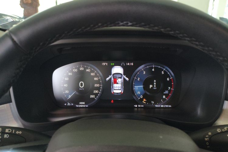 沃尔沃XC40 2022款 T4 四驱智行时尚版中控内饰14