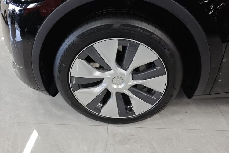 特斯拉 Model Y 2022款 改款 后轮驱动版车身外观6007