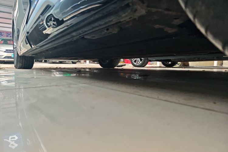 腾势D9 2022款 DM-i 1040 尊贵型局部细节9002