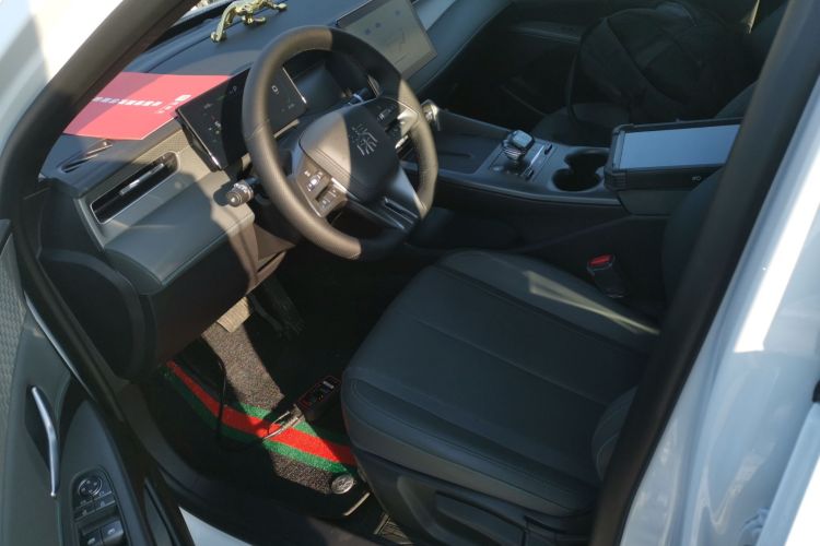 比亚迪 秦PLUS 2025款 DM-i 智驾版 55KM领先型中控内饰19