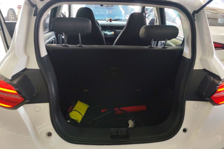 零跑汽车 零跑T03 2020款 400轻享版机舱底盘23