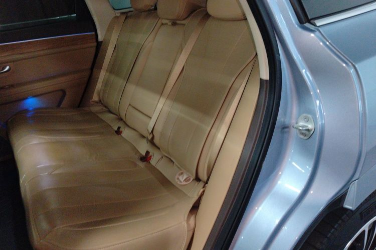 鸿蒙智行 问界M7 2024款 1.5T 四驱Plus版 5座中控内饰21