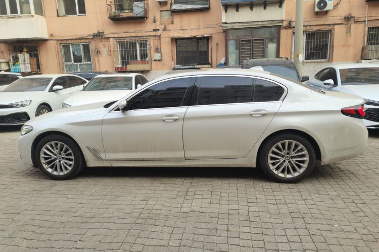 宝马5系 2021款 525Li 豪华套装车身外观6003