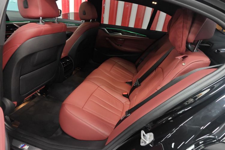 宝马5系 2018款 改款 530Li 领先型 M运动套装中控内饰21