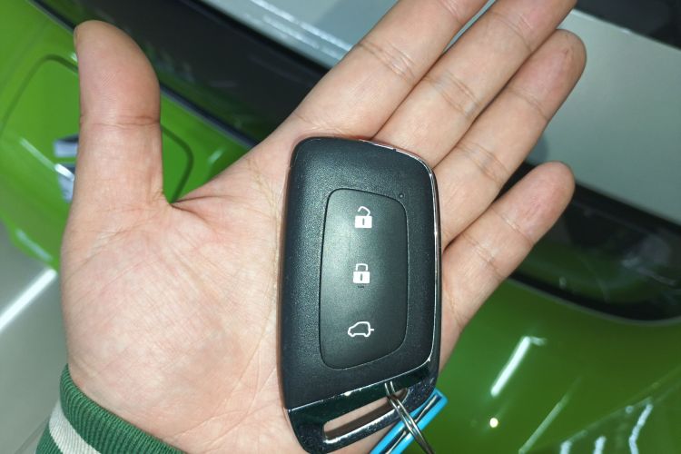 宝骏KiWi EV 2021款 艺术家 三元锂中控内饰11