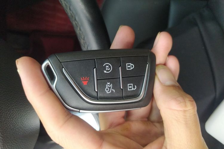 凯迪拉克CT4 2021款 28T 豪华型中控内饰7001