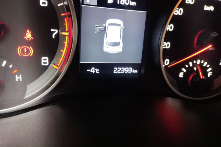 起亚 奕跑 2021款 1.4L CVT趣享天窗款中控内饰15