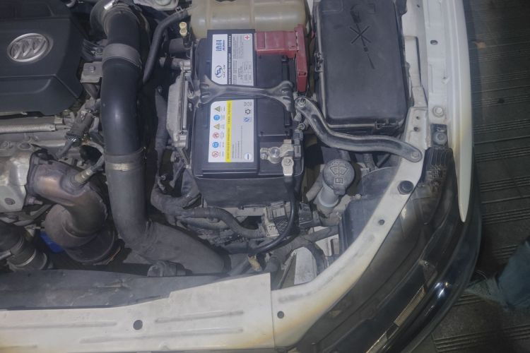 别克 英朗 2016款 18T 双离合精英型局部细节9007