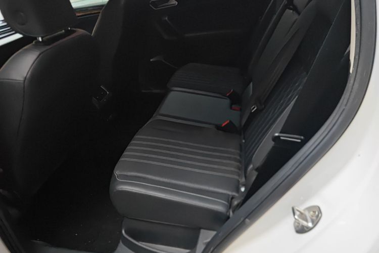 大众 途观L 2022款 330TSI 自动两驱舒享版中控内饰21