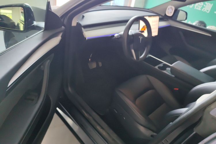 特斯拉 Model Y 2024款 后轮驱动版中控内饰20