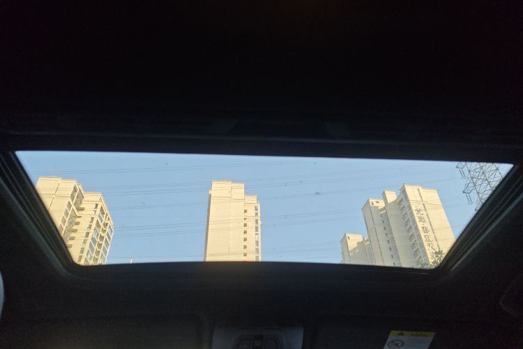 宝马3系 2019款 320i M运动套装中控内饰22