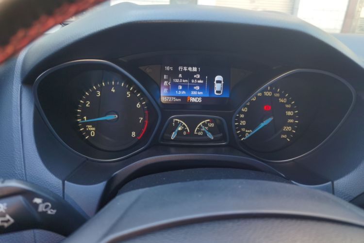 福特 福克斯 2017款 两厢 EcoBoost 180 自动精英型中控内饰14